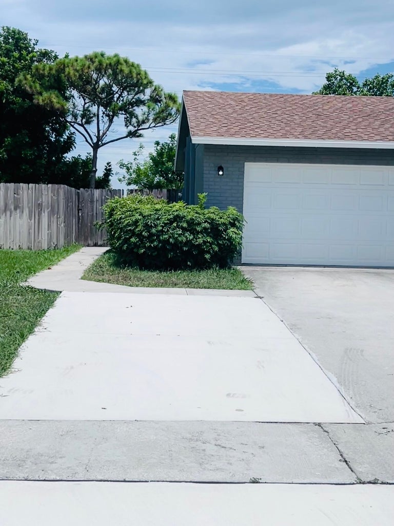 Beautiful modern studio